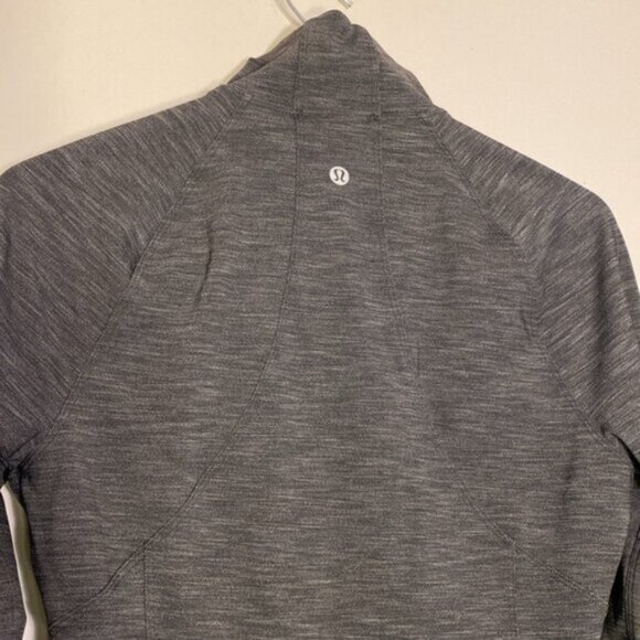 Lululemon Define Jacket Women's 6 Gray Black Full Zip Pockets Peplum Thumb Holes - Picture 14 of 16